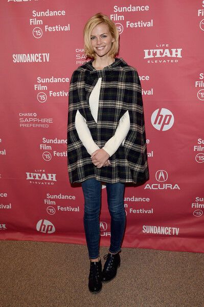 Бруклин Декер и Коби Смолдерс: блондинка против шатенки 