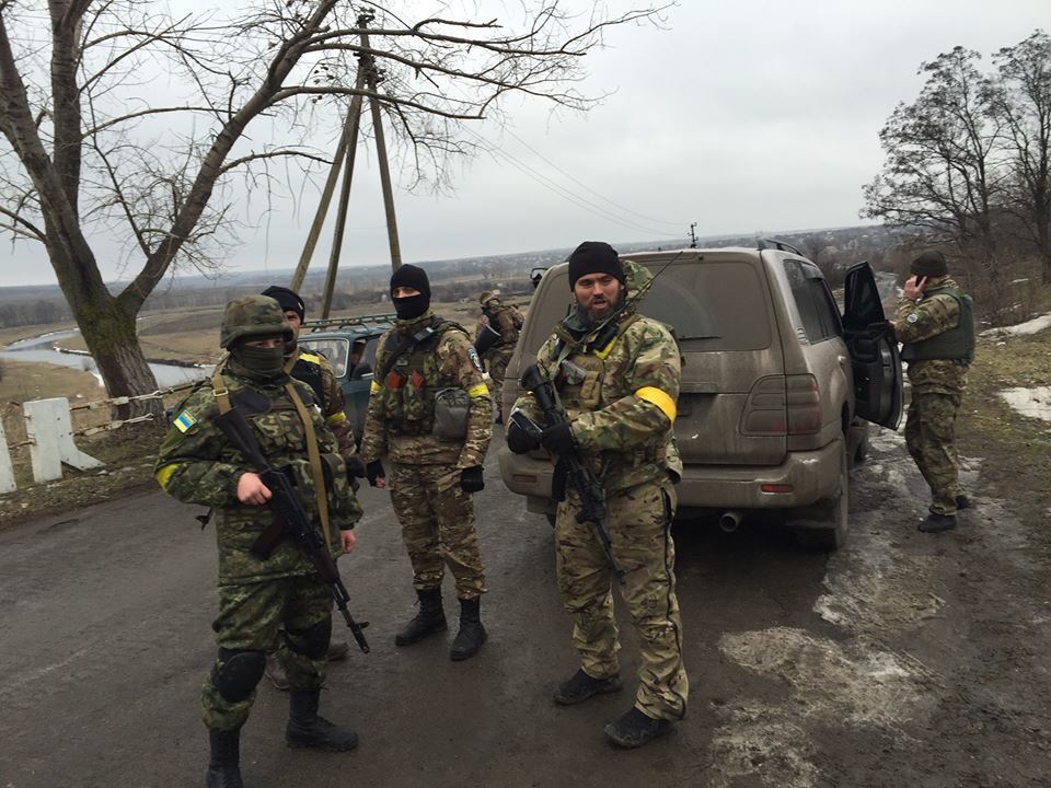 В селе на Донетчине задержаны 15 местных жителей за сотрудничество с боевиками: опубликовано фото