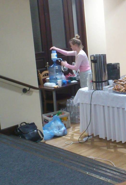 В Киевсовете перестали продавать депутатам чай из водопроводной воды