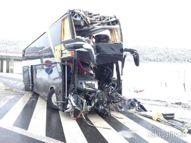 В Словакии разбился автобус Прага - Ужгород: погиб украинец