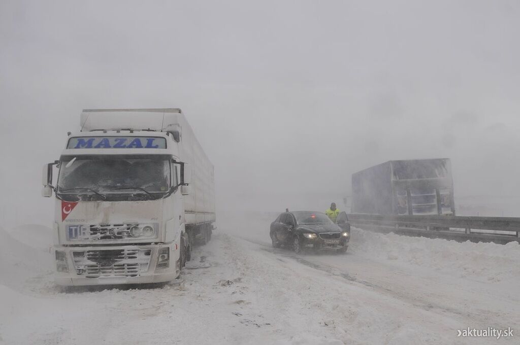 В Словакии разбился автобус Прага - Ужгород: погиб украинец