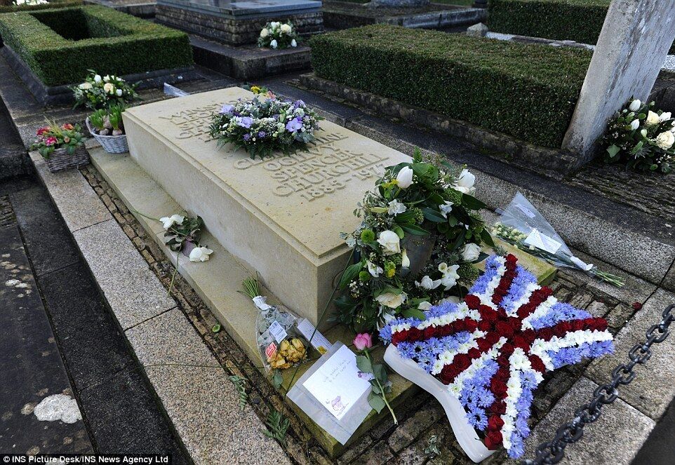 В Лондоне повторно "перезахоронили" Уинстона Черчилля