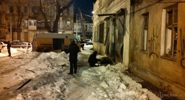 В Одесі пролунав вибух біля офісу центру допомоги бійцям АТО: фото і відео з місця подій 