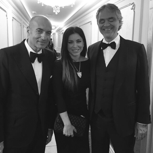 Ани Лорак вышла в свет со своим супругом