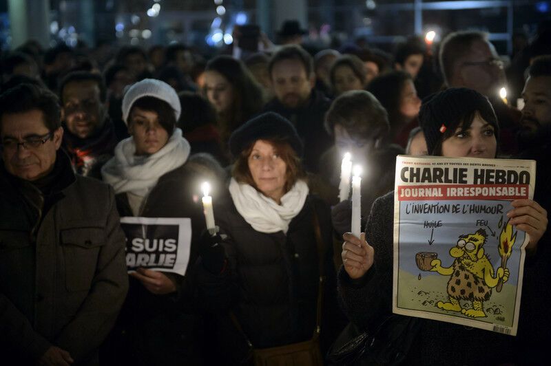 Во Франции прошли многотысячные манифестации против терроризма