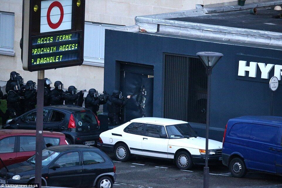 Волна терактов во Франции: главные подробности, фото и видео