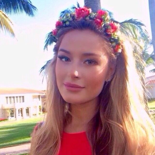 "Мисс Украина Вселенная" показала идеальное тело в первом фотосете шоу