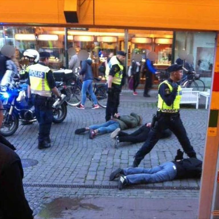Драчуны. Фанаты "Реала" устроили в Швеции беспредел: фото инцидента