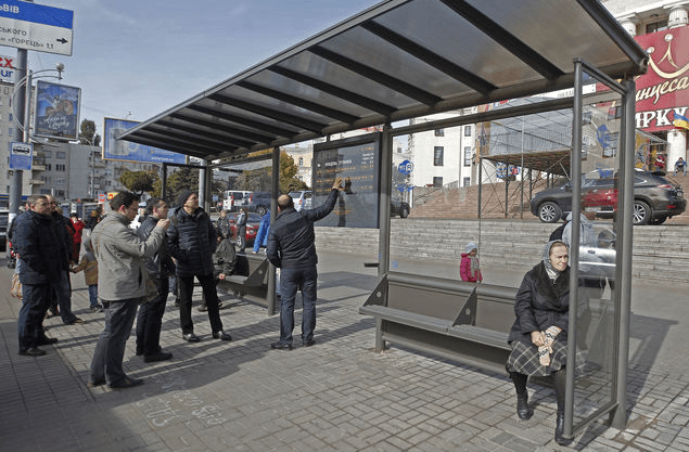 У Києві з'явилися "розумні" зупинки: опубліковані фото