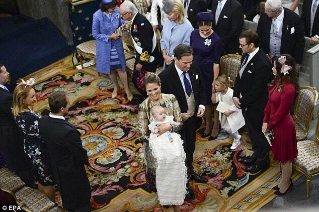 В Швеции крестили маленького принца Николаса: фото королевской семьи