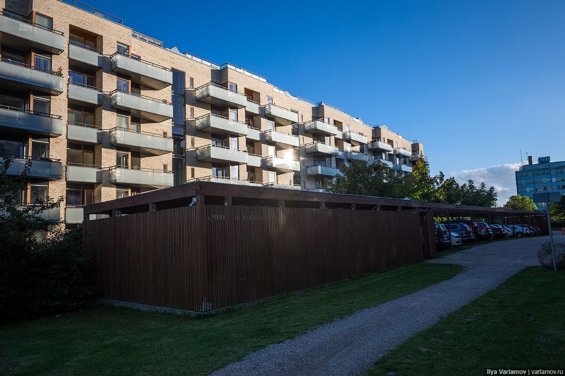 Как живут на "загнивающем Западе": фотограф показал типичный спальный район в Дании