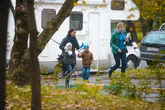 Безруков познакомил новую пассию с сыном и бывшей возлюбленной