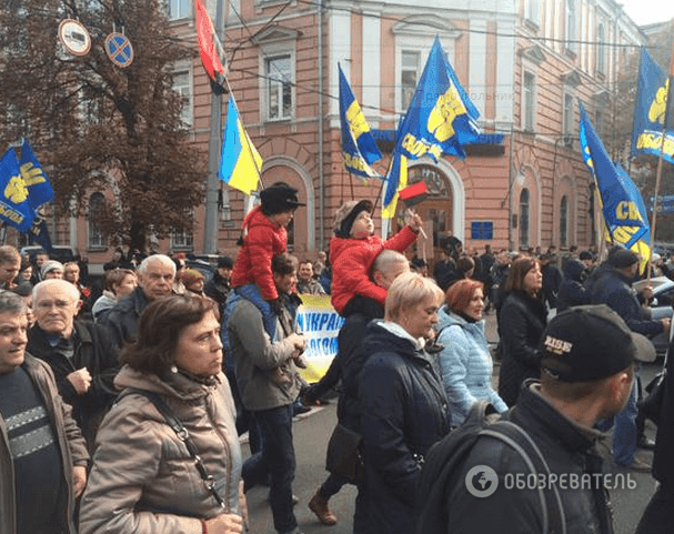 В Киеве прошел "Марш Героев": проверки милиции, тысячи людей