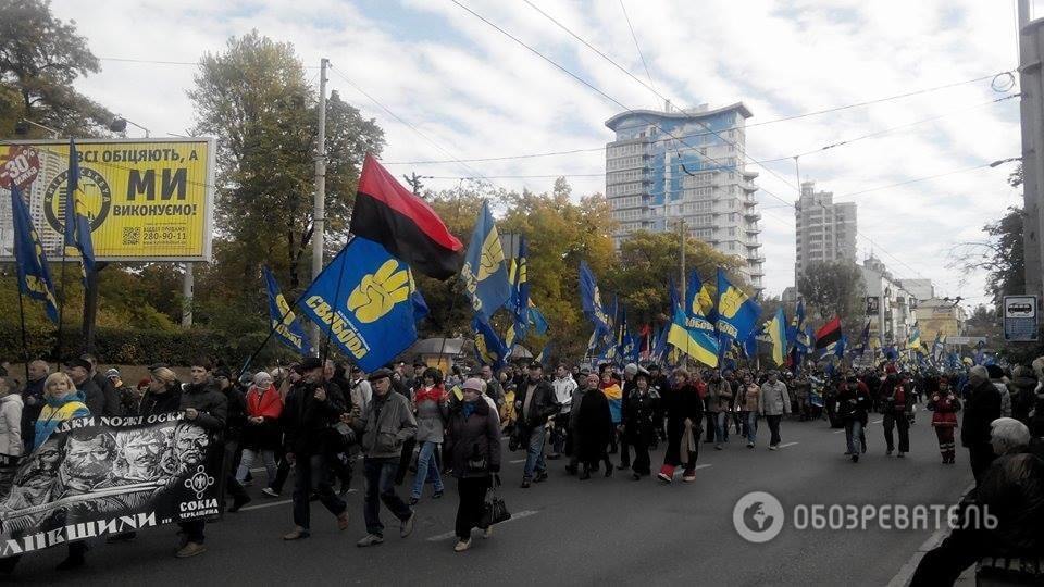 В Киеве прошел "Марш Героев": проверки милиции, тысячи людей