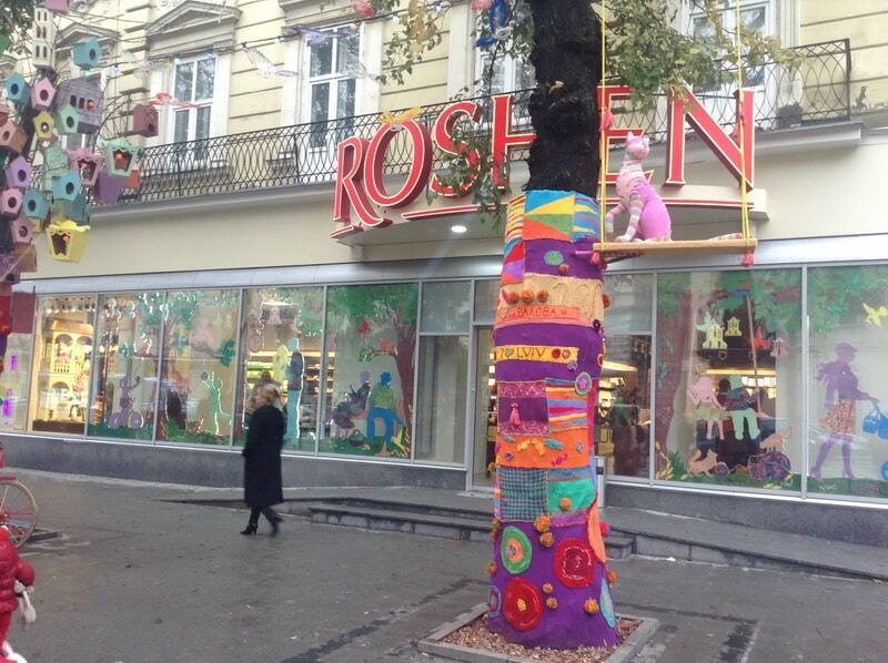 Тенденция: во Львове на месте "Сбербанка России" открыли Roshen