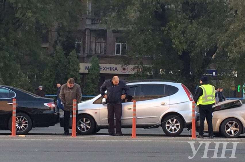 В Киеве на проспекте Победы столкнулись четыре автомобиля: фото с места ДТП