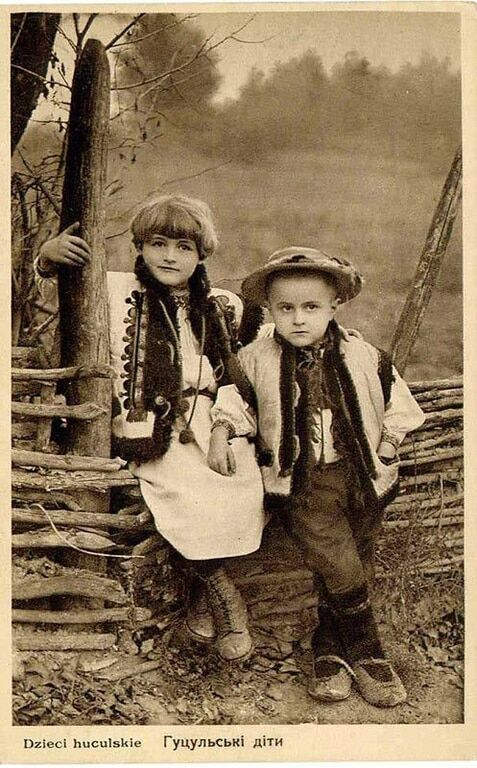 Как жили украинцы 100 лет назад: 60 уникальных старинных фото