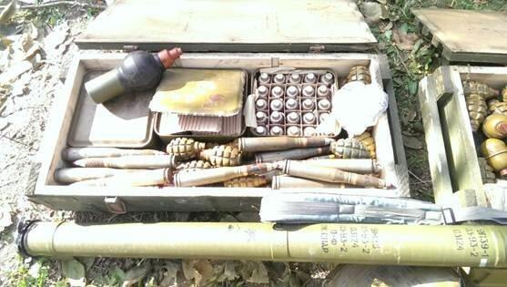 На Донбасі СБУ знайшла схрони з "Голкою" і протипіхотними мінами