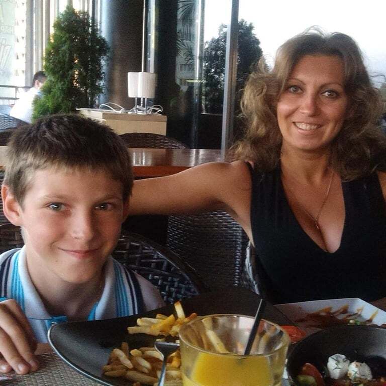 Українці в мережі збирають гроші для 12-річного хлопчика з ДЦП