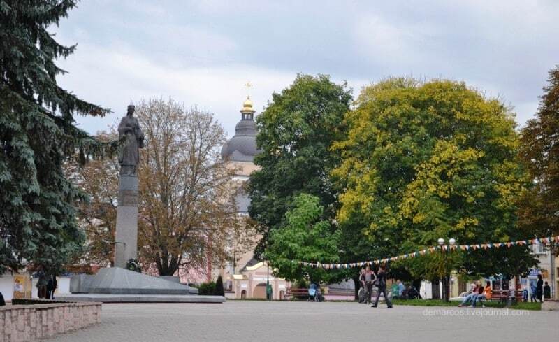 Мальовнича Галичина: 10 затишних мiст України, де варто побувати восени