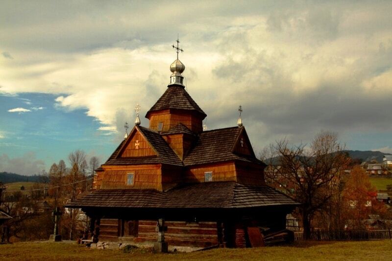 Мальовнича Галичина: 10 затишних мiст України, де варто побувати восени