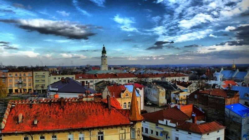 Мальовнича Галичина: 10 затишних мiст України, де варто побувати восени