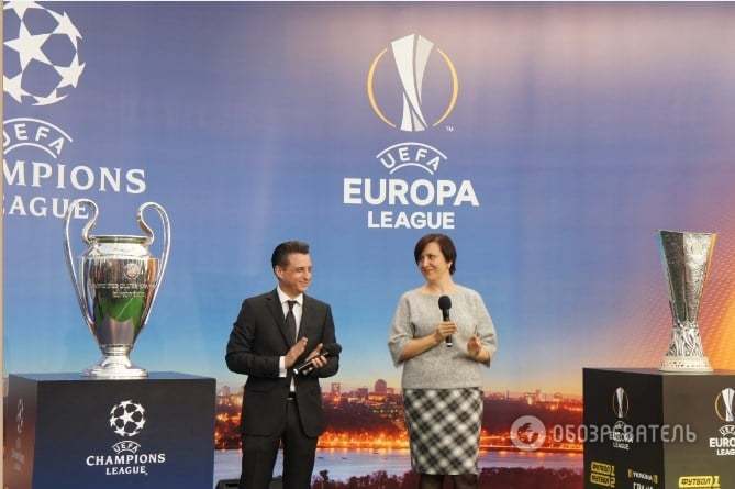 В Киеве открылась уникальная выставка Кубков Лиги Европы и Лиги чемпионов