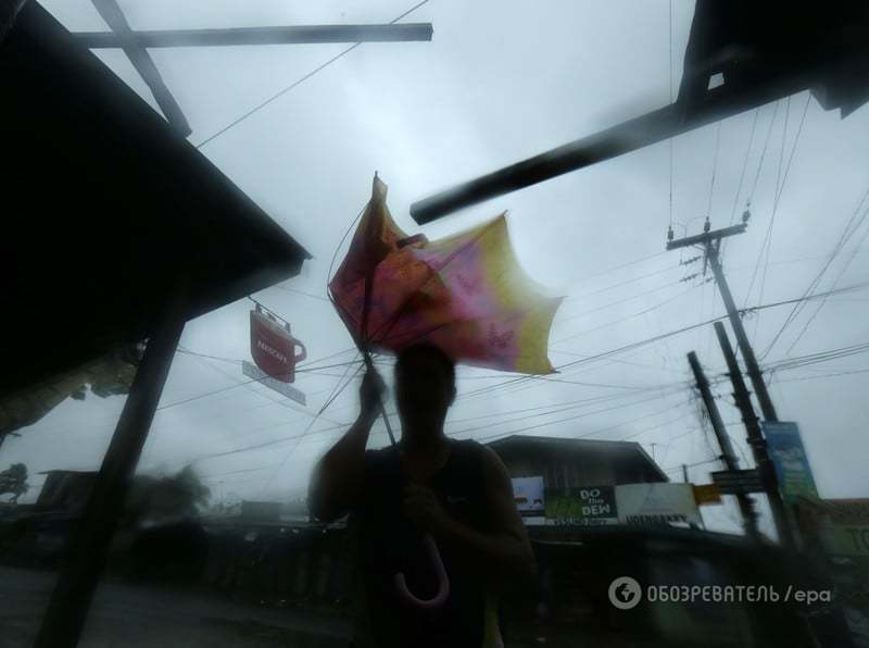 Тайфун на Филиппинах: разрушены дома, эвакуированы 10 тысяч человек - фото и видео стихии