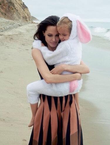 Сімейне щастя: Анджеліна Джолі і Бред Пітт знялися у фотосесії разом із дітьми