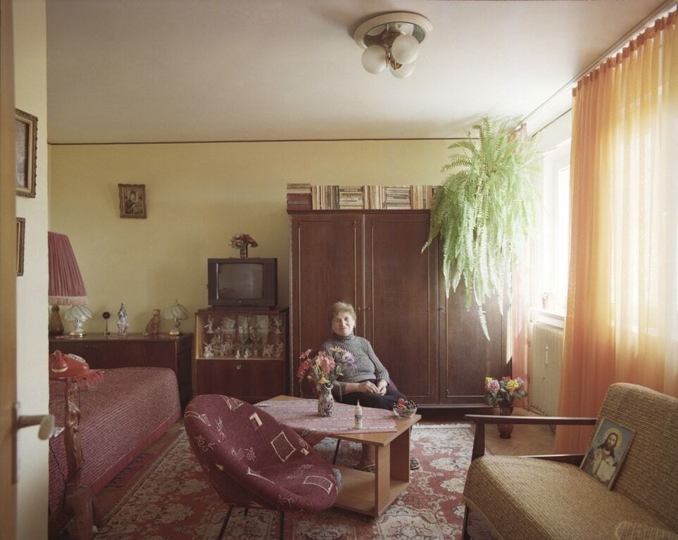 Фотограф показав, як відрізняється життя людей в однакових квартирах