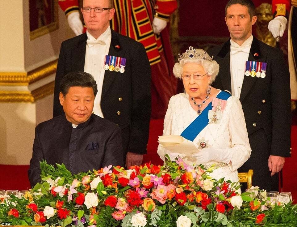 Кейт Миддлтон в тиаре королевы ослепила красотой президента Китая