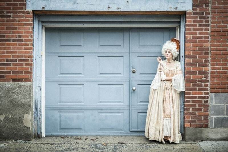Как выглядели бы женщины XVIII века в современном городе: фоторепортаж