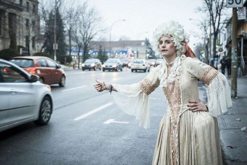 Как выглядели бы женщины XVIII века в современном городе: фоторепортаж