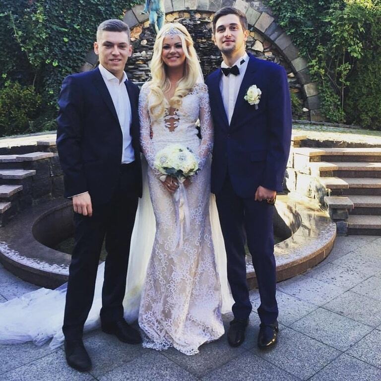 В Ужгороді відгуляли VIP-весілля сина українського співака: опубліковані фото