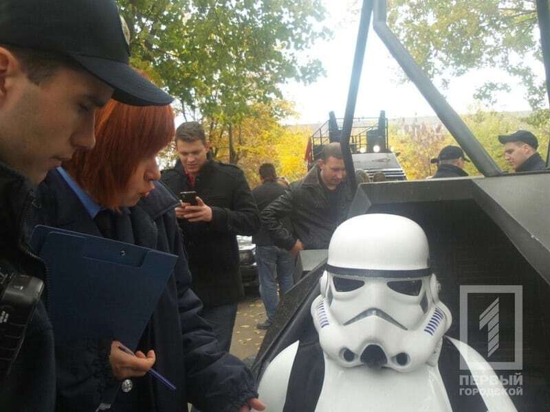 В Одессе полиция схлестнулась с "темной силой" Дарта Вейдера