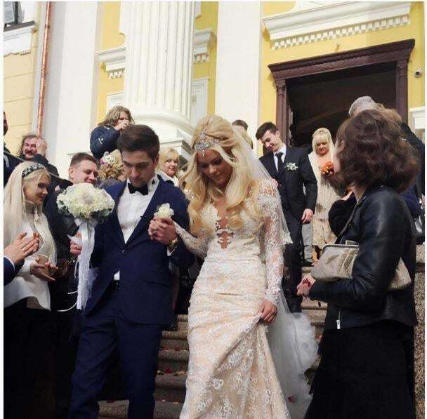 В Ужгороді відгуляли VIP-весілля сина українського співака: опубліковані фото