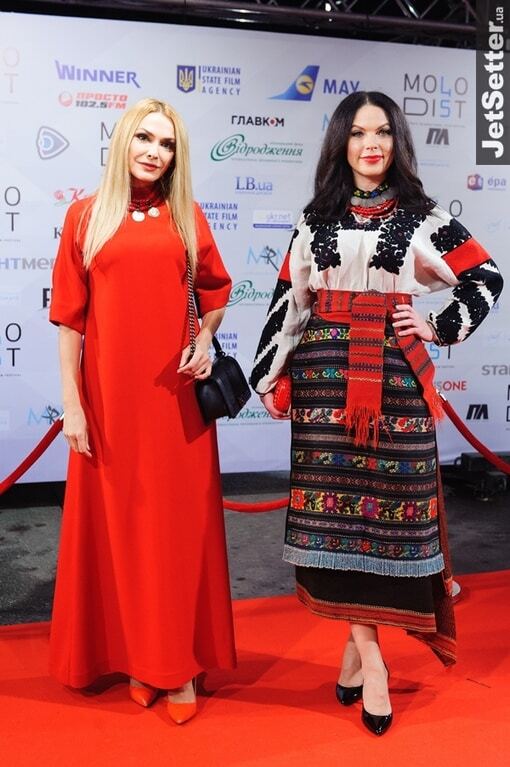 VIP-персоны открыли "Молодость": очаровательные сестры Сумские и постаревший Ющенко