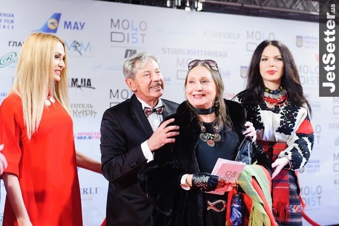VIP-персоны открыли "Молодость": очаровательные сестры Сумские и постаревший Ющенко