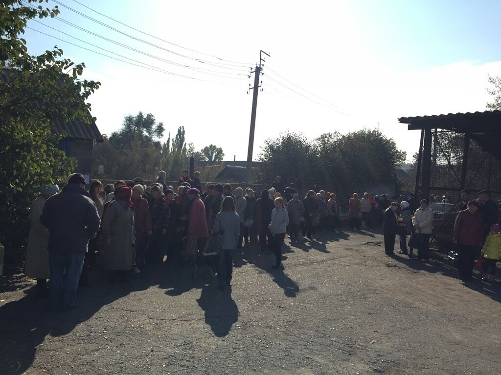Около 1,5 тысяч мирных жителей сел Тельмановского района получили гумпомощь