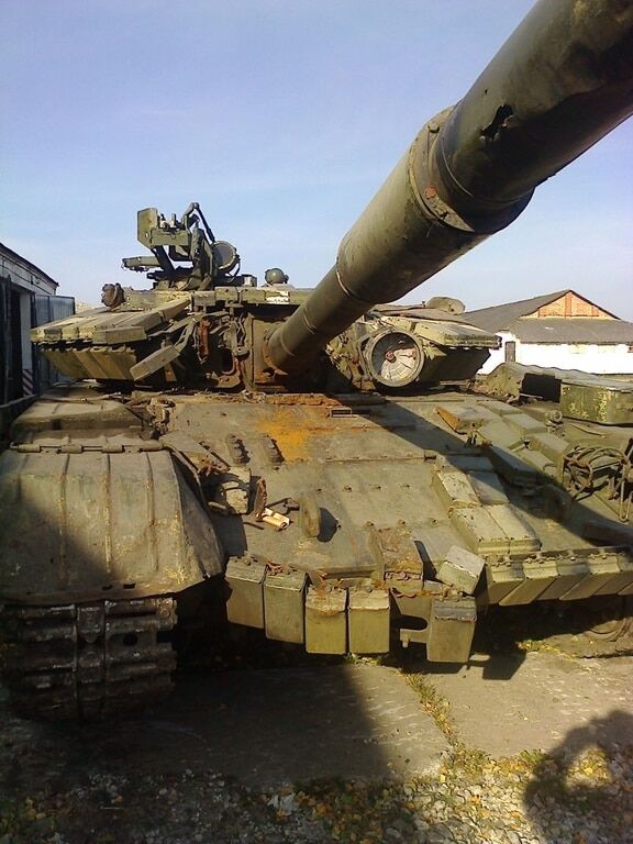 Один наш Т-64 проти семи ворожих: танкіст розповів про подвиги побратимів на Саур-Могилі. Фоторепортаж