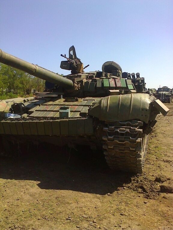 Один наш Т-64 проти семи ворожих: танкіст розповів про подвиги побратимів на Саур-Могилі. Фоторепортаж