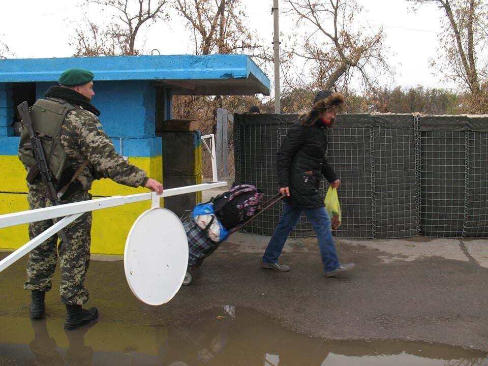 Обнародованы фото первого на Луганщине пешеходного пункта пропуска