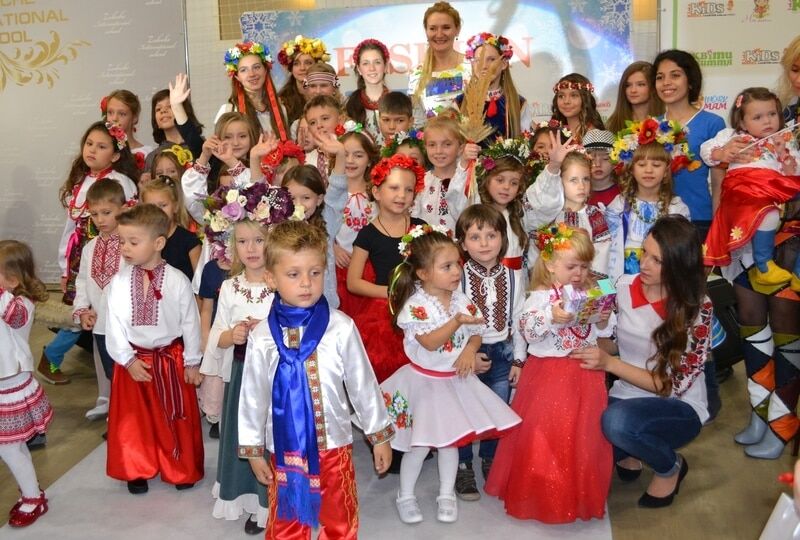 Красивейшая символика мира – на детском показе мод "Fashion Kids Day сезон осень-зима 2015-2016"