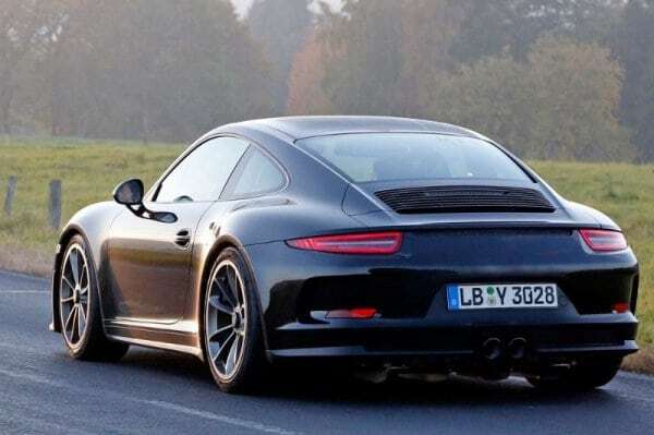 Фотошпигуни "засвітили" новий спорткар від Porsche