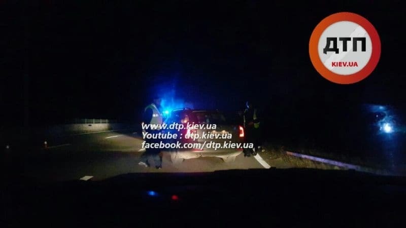 Шокуюче ДТП у Києві: автомобіль розірвав чоловіка на дрібні частини - фото НП