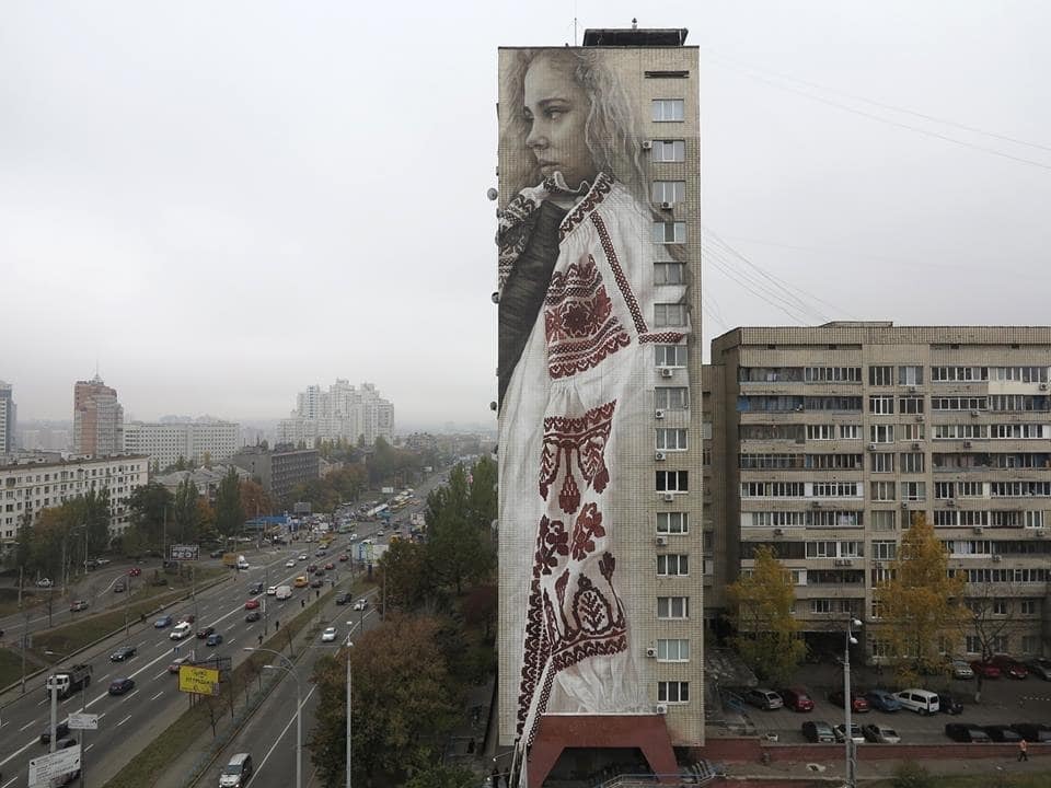 Соцмережі підірвала бурхлива дискусія через патріотичний мурал у Києві