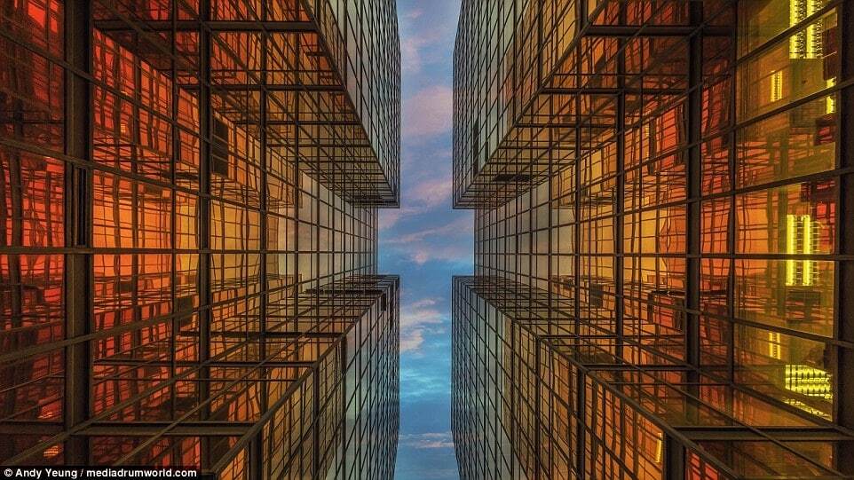 Посмотри вверх: головокружительные фото небоскребов Китая