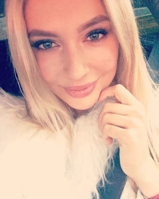 Звезда сериала "Универ" Наташа Рудова поделилась пикантным фото в кружевном белье