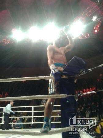 Українець Хитров нокаутом виграв свій перший титул на профі-рингу