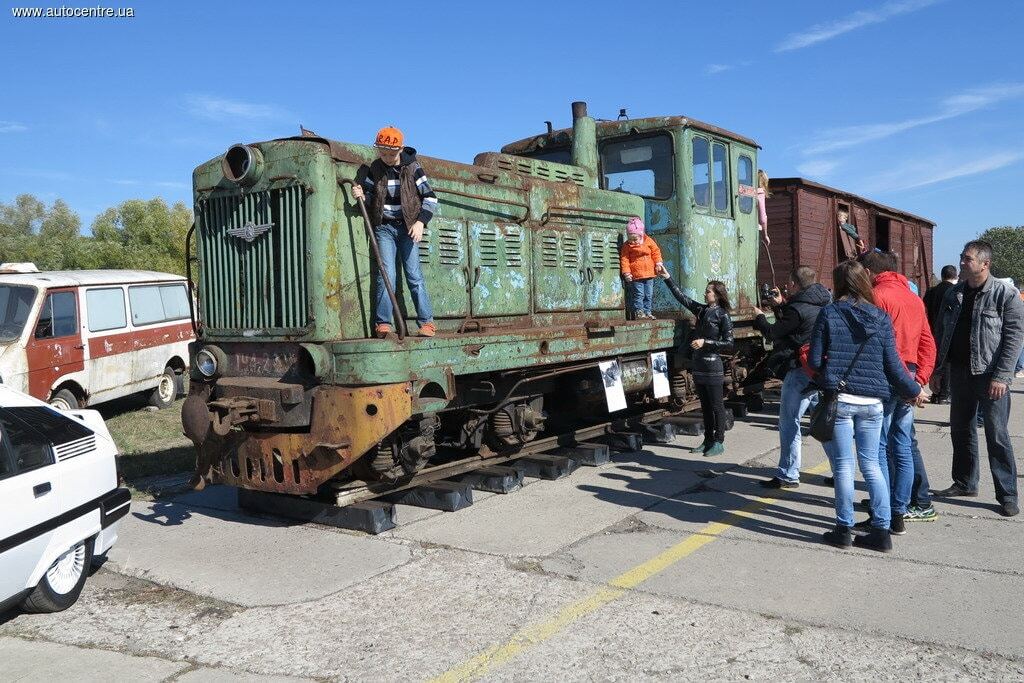 OldCarLand-2015! На выходных в Киеве показали рекордное количество раритетных автомобилей: фоторепортаж